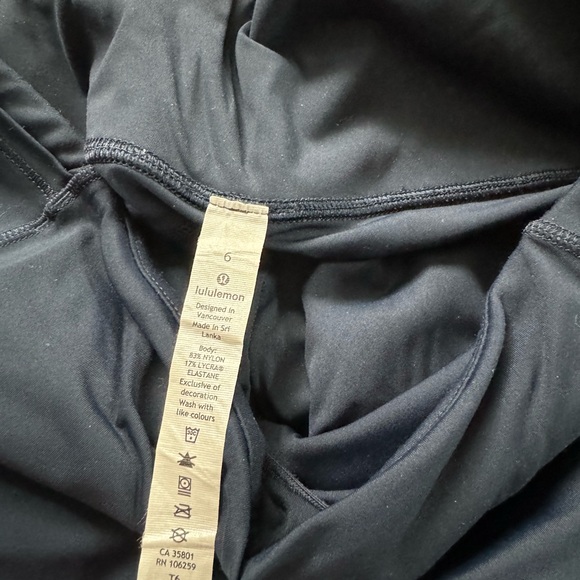 NWOT Lululemon Fast and Free Leggings 25” - Picture 4 of 4